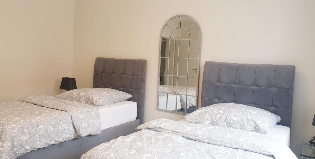 Moderne Zweizimmerwohnung Essen Bagian luar foto